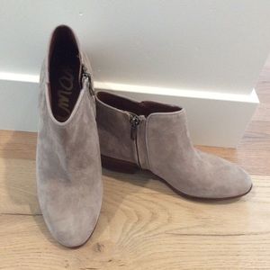 Sam Edelman taupe suede ankle booties